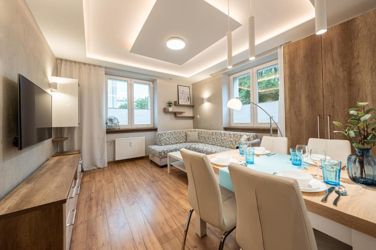 Apartment Bluebird Katowice Near Spodek Mck & City Center Exterior photo